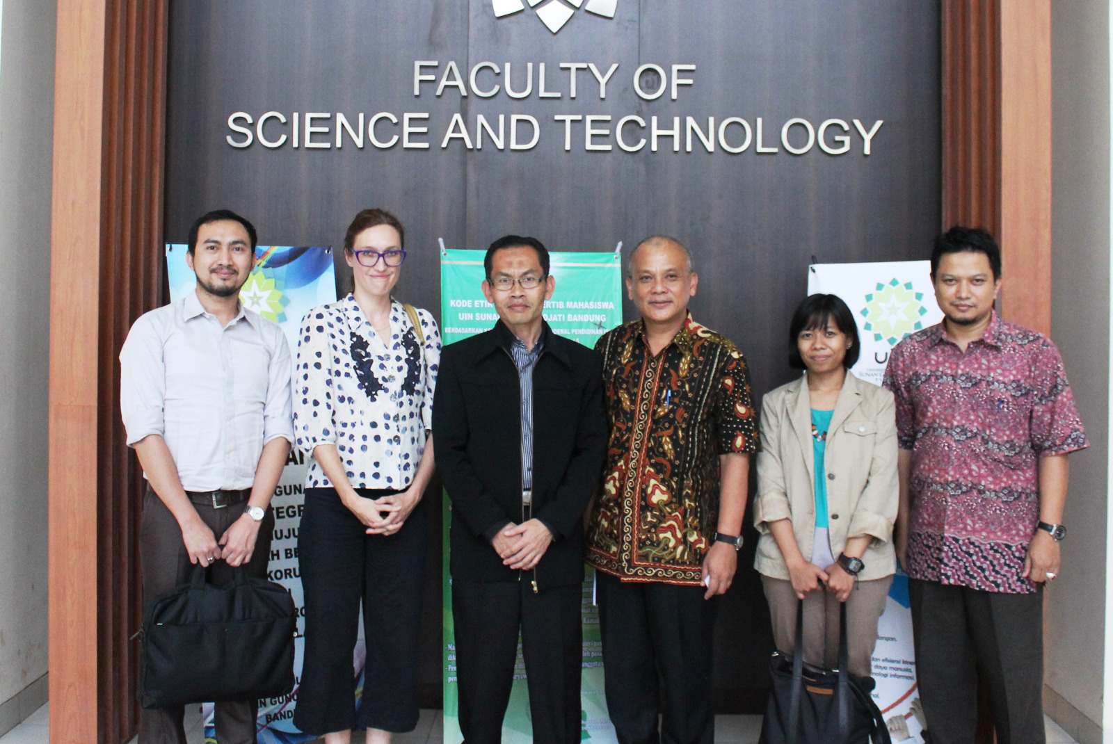 Tindak Lanjut MOU Fakultas Sains dan Teknologi dengan Institute Francais Indonesia (IFI) Tindak Lanjut MOU Fakultas Sains dan Teknologi dengan Institute Francais Indonesia (IFI)